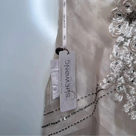 Sue Wong NWT Strapless Pleated Organza Embellished Cocktail Dress Size 2 - Picture 7 of 12